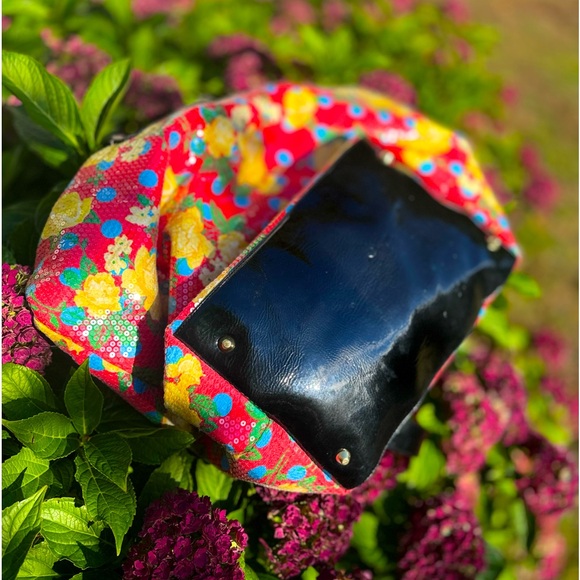 RARE Betsey Johnson clear sequined floral polka dot overnight bag - Picture 6 of 14